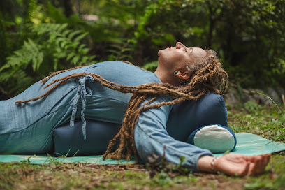 Love Light Yoga