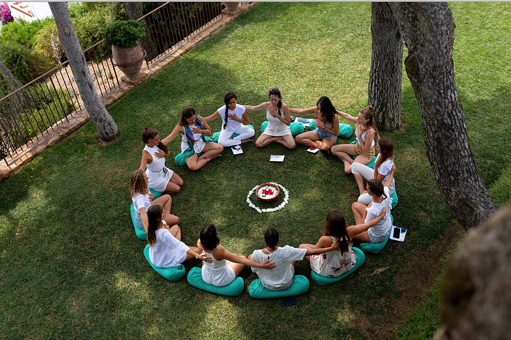 18-tägige, 200-stündige hochwertige Ashtanga-Yoga-Lehrerausbildung, Spanien