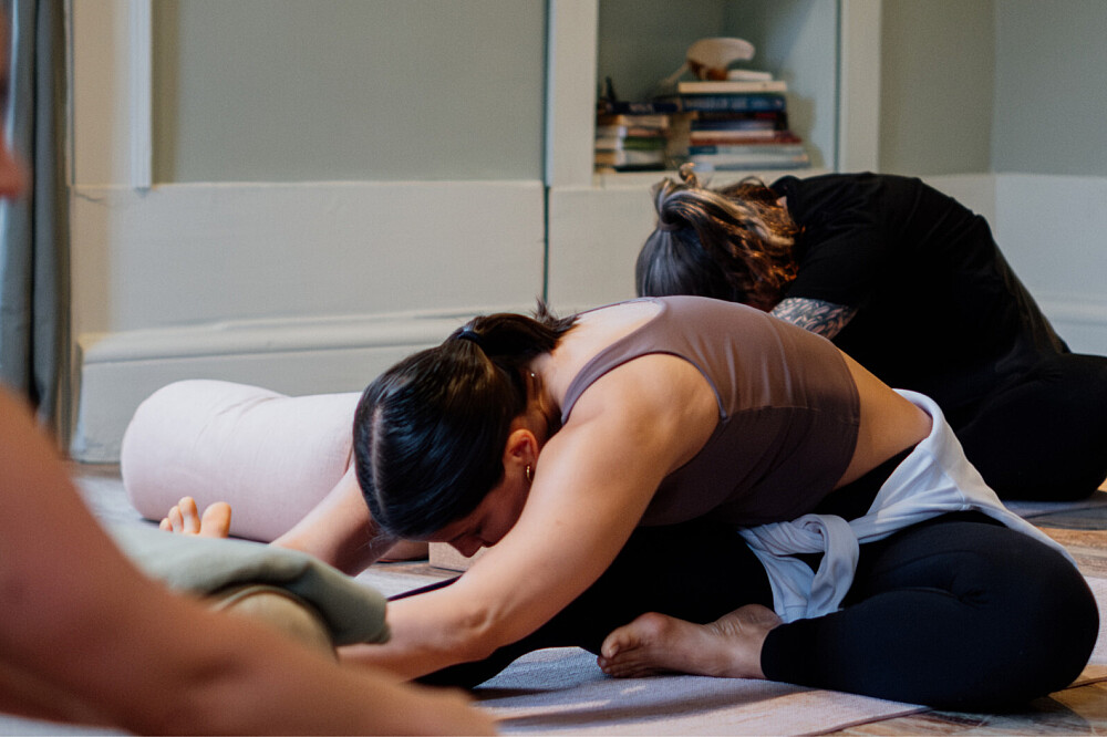8-tägige 50-stündige Yin-Yoga-Lehrerausbildung in Nordportugal