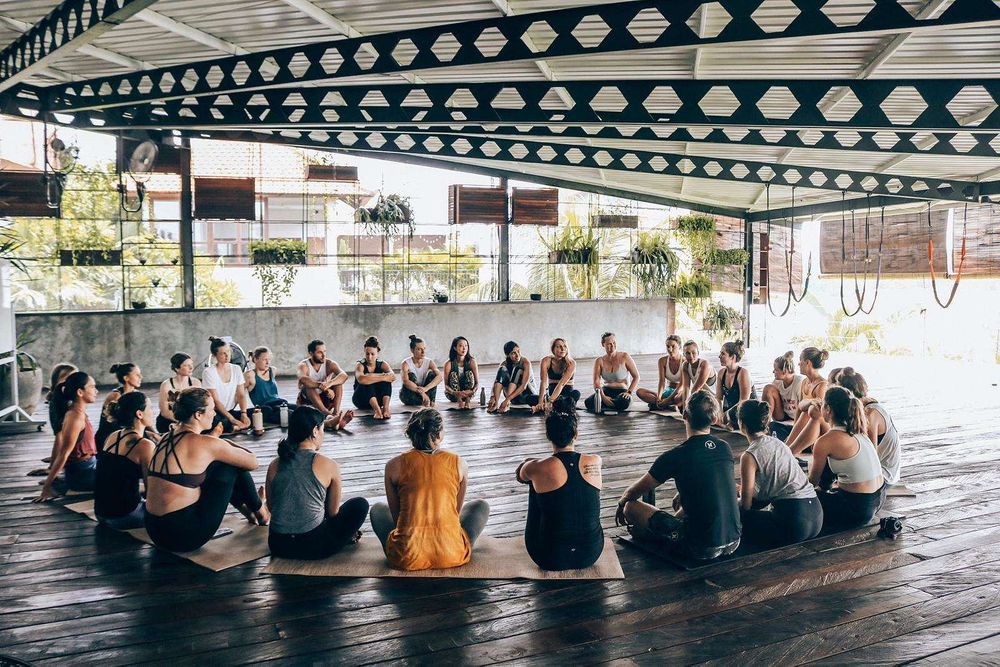 14-dagers 200-timers hybrid Vinyasa- og Hatha Yogalærerutdanning, Bali