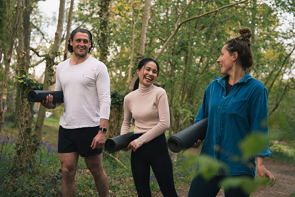 4 Tage Yoga, Waldspaziergänge, Sauna und Schwimmen in Schweden