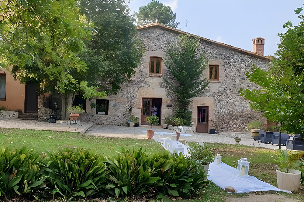 5 Day New Year's Camp: MASKS OFF For LOVE in Girona, Spain