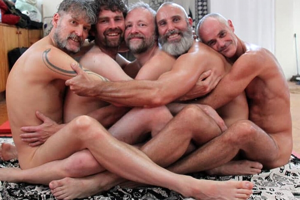 Retraite énergétique tantrique gay de 6 jours, Cinq &amp; Sept, France