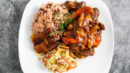 VEE'S CARIBBEAN KITCHEN