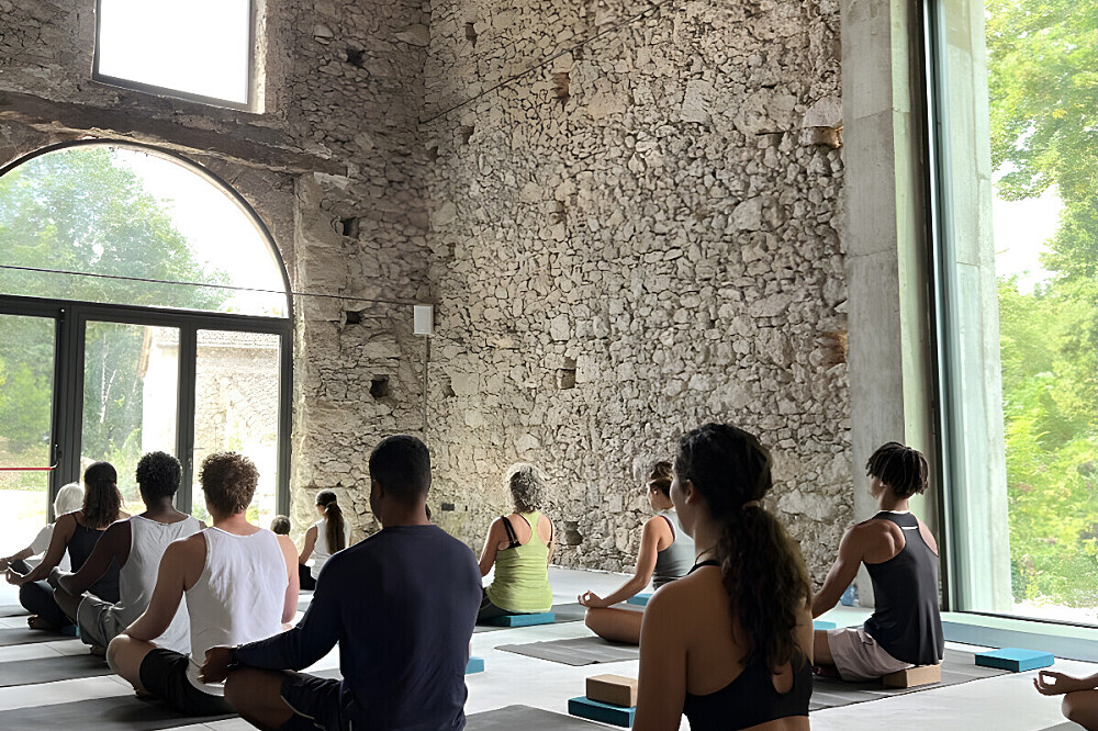 6-dagars lyxig yoga- och slow living-retreat i sydvästra Frankrike
